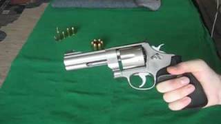 Smith amp Wesson 625 JM 45 ACP Revolver Full Review Part 1 [upl. by Caniff545]