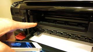 HOW TO CLEAN PRINT HEADS ON A HP PRINTER  FIXED MY PRINTING PROBLEM [upl. by Sisco]