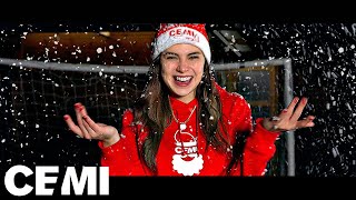 CEMI  Merry Christmas Officiële Videoclip Kerstlied [upl. by Yanffit]