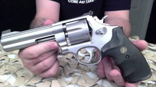 Smith amp Wesson 625 45ACP 6 Shot Revolver Overview  Texas Gun Blog [upl. by Holmann366]