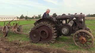 Aratura Landini L45 semicingolato testacalda  Semitracked hot bulb tractor plowing [upl. by Riehl835]